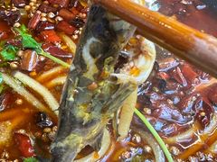 -鸿顺老铁锅美蛙鱼府(解放碑店)