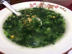 青菜钵钵-易老妈蹄花.特色川菜(人民公园总店)