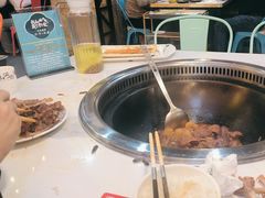 -哈尔滨烧烤·山河村铁锅炖(交大店)