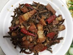 干豆角红烧肉-湘阁里辣(南联锦泰城店)