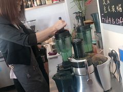 -WOW coffee