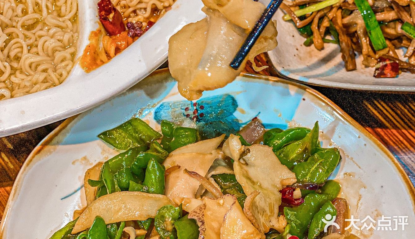 厦门终于也有鸳鸯面！汤汁浓郁巨好吃