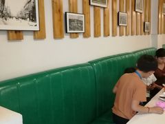 大堂-张大师鸭爪爪特色干锅(南湖店)