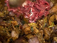 -胡须佬鸡煲四季火锅店(石厦西村直营店)