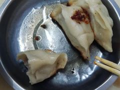 -黄阿姨锅贴大王(万航渡路店)