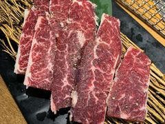 牛外群肉-鑫釜山海鲜烧烤(鑫丰国际店)