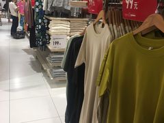 -优衣库(广州天河领展广场店)