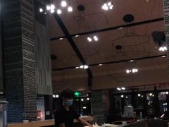 -WOLFGANG PUCK KITCHEN & BAR(迪士尼小镇店)