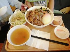 -熊吞·大碗丼烧肉饭(济宁万达广场店)