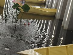 -涨巢·潮玩水疗局