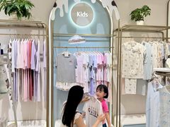 -王府井奥莱临潼小镇(临潼店)