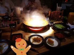 -湊湊火锅·茶憩(杭州湖滨银泰in77店)