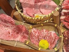 -山川小町·极番烧肉(新地假日广场店)