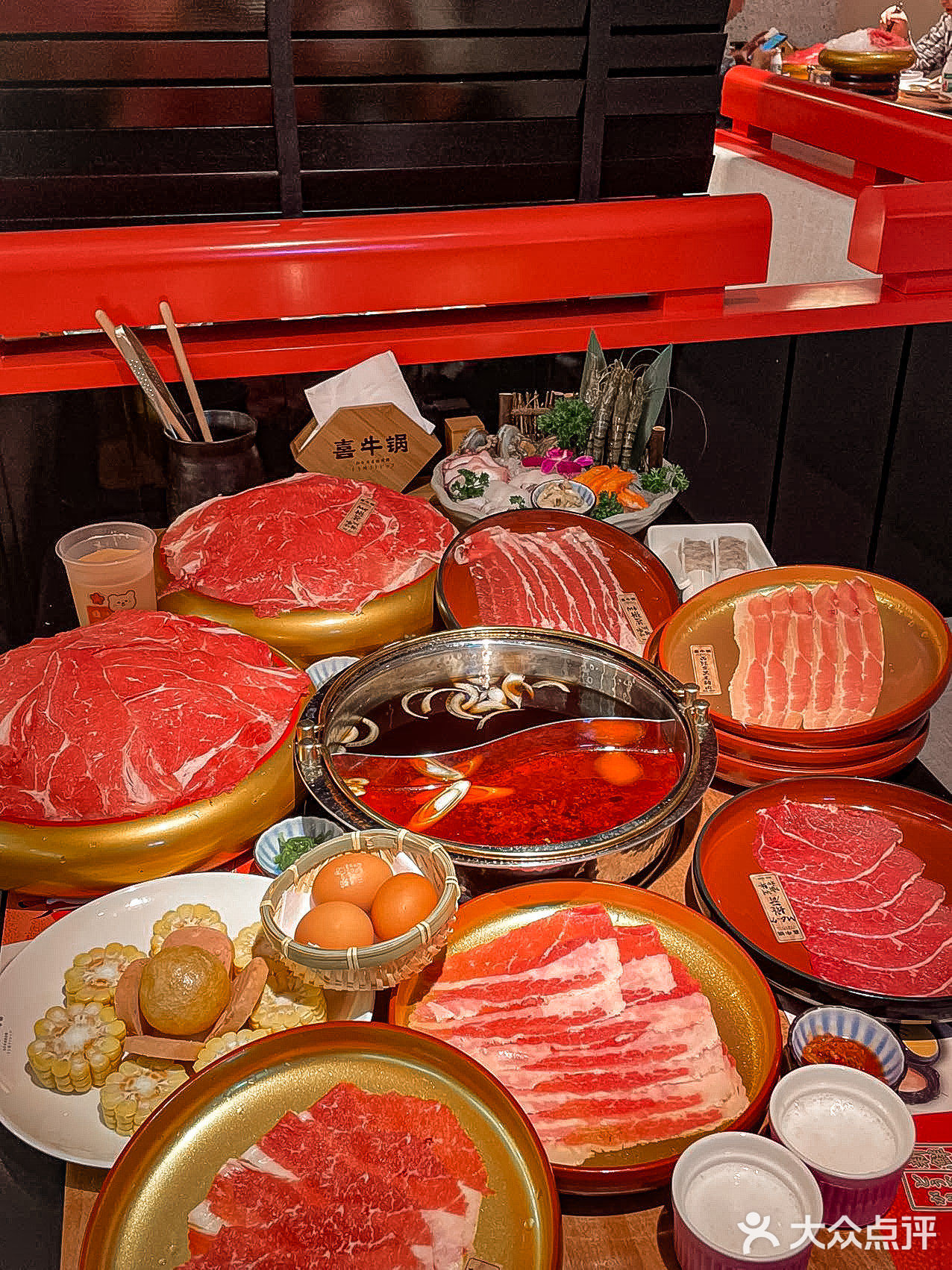 快来喜牛锅🐂品尝暖暖的寿喜锅呀‼️