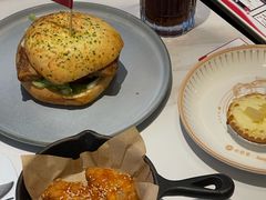 -必胜客(华南摩尔店)