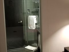 -桔子酒店(深圳东门湖贝地铁站店)