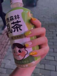 -孔雀手美甲美睫护理