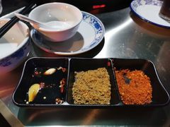 -冰冰龙虾·江湖菜·花园江景餐厅