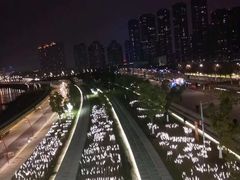 -南京眼步行桥