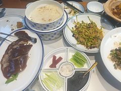 -渔港甄宴·海鲜·地标烟台菜(金沙滩店)