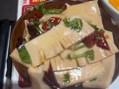 -何师傅美蛙鱼头(汉街店)