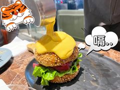 -Let'sBURGERplus·非常创意汉堡(三里屯店)
