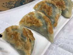 香煎韭菜饺-鹅城