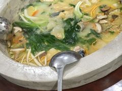 -姚记抚仙湖石锅鱼庄