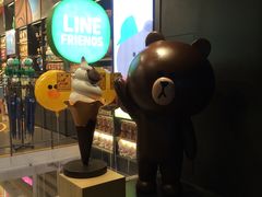 -LINE FRIENDS Garosu-gil Flagship Store