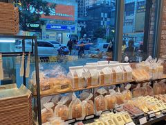 -皇冠幸福里动物奶油生日蛋糕(万达店)