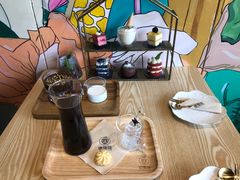 -ZING COFFEE 镜咖啡