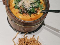 -绿杨春·淮扬宴(庐山路店)