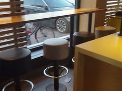 靠窗位-麦当劳(王顶堤店)