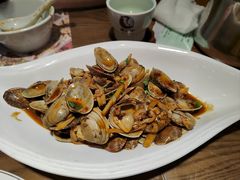 -黄泥岗·地道湖北菜(奥特莱斯店)