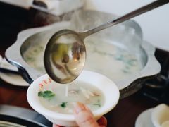 羊肉汤-山沟沟羊小馆&烤全羊羊肉汤(麦岛店)