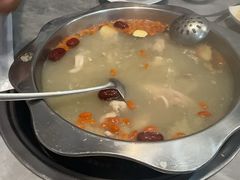 -光头药膳鸡(莱茵小镇店)
