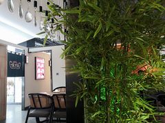 -鸽子侯·家宴·平价海鲜(市图书馆店)