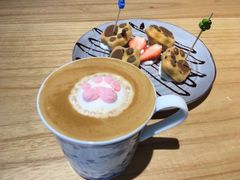 -喵屿·大理花园猫咖