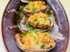 -三亚火车头万人海鲜广场