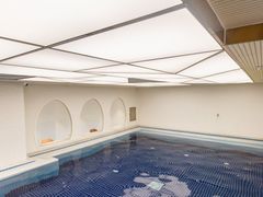 -龙格亲子游泳·水育早教运动中心(绿城店)