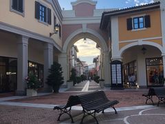 -佛罗伦萨小镇广佛名品奥特莱斯(疏港路店)