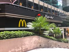 门面-麦当劳(宜安广场店)