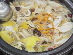 -菌之家·专业纯野生菌火锅·特色炒菌