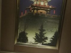 -西安大雁塔科技大学地铁站亚朵酒店