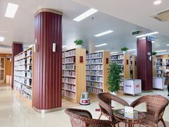 内景-浦东新区花木街道图书馆