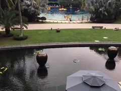 -三亚湾海居铂尔曼度假酒店