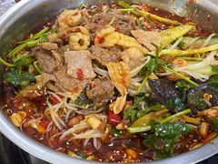 -周良天山牛杂城(天山路总店)