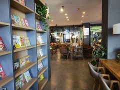 -魔方城市书房(中街益田店)