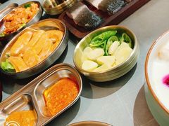 -围炉肉舍丹东海鲜烤肉·烤活鳗(步行街店)