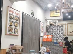 大堂-八两八金·莱芜特色炒鸡(市南漳浦路店)